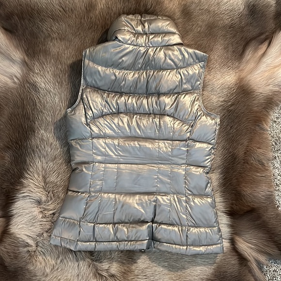 Calvin Klein Women’s Puffer Vest - Picture 2 of 3